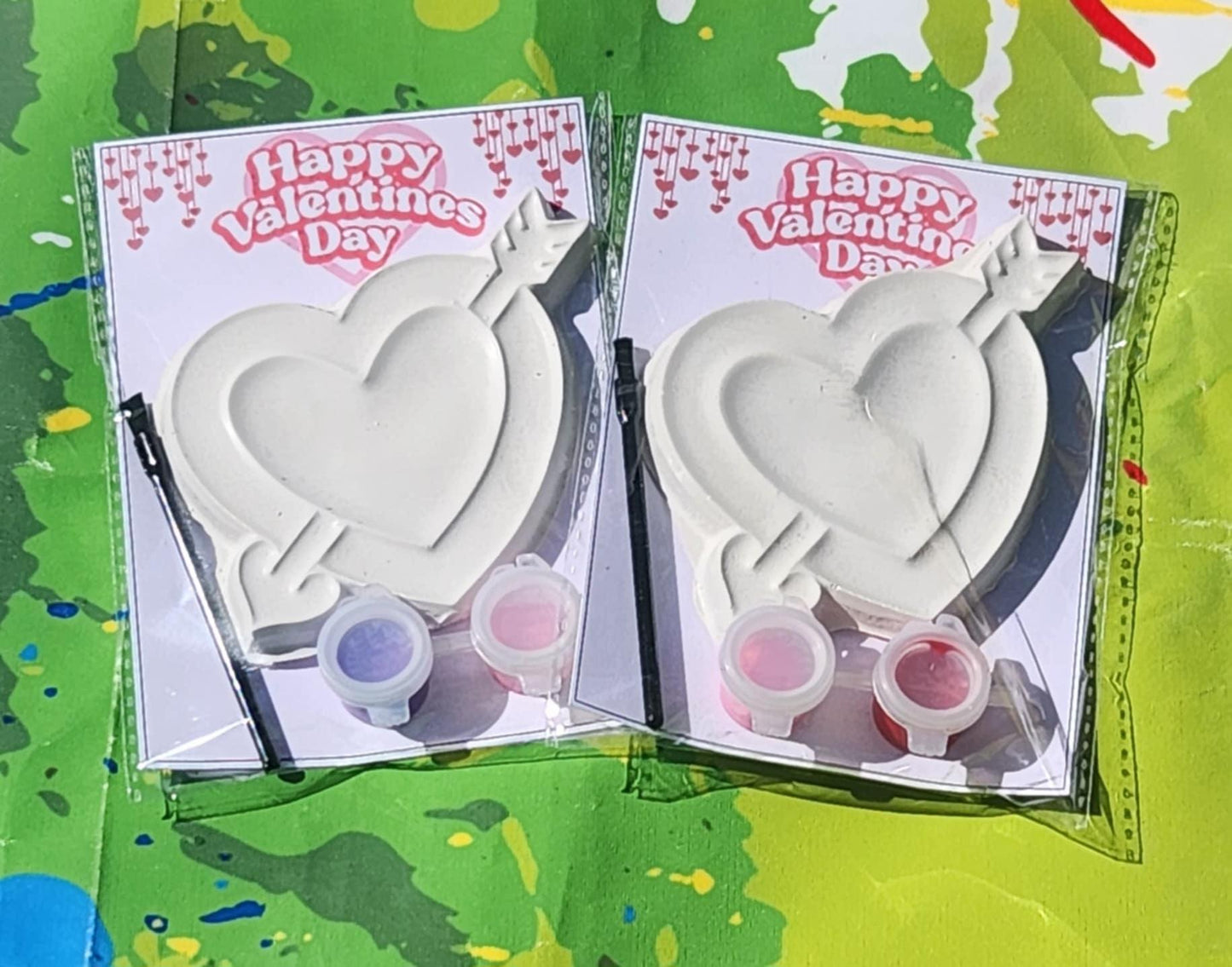 Heart with Arrow Plaster Paint Kit: Valentine's Day DIY Craft