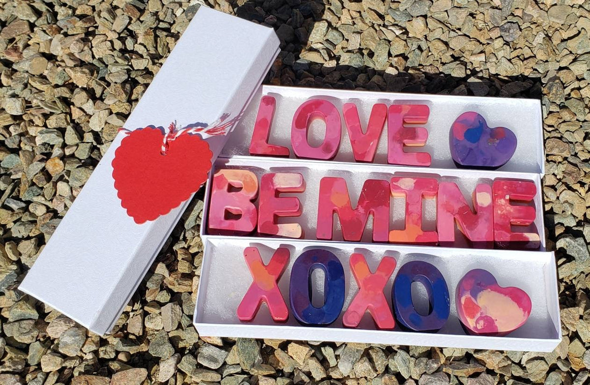 Valentine's Crayon Names l Be Mine l Love l XOXO l Crayon Letters l Valentine's Day Kid Craft l Crayon Names l Kids Valetines Day Crayons