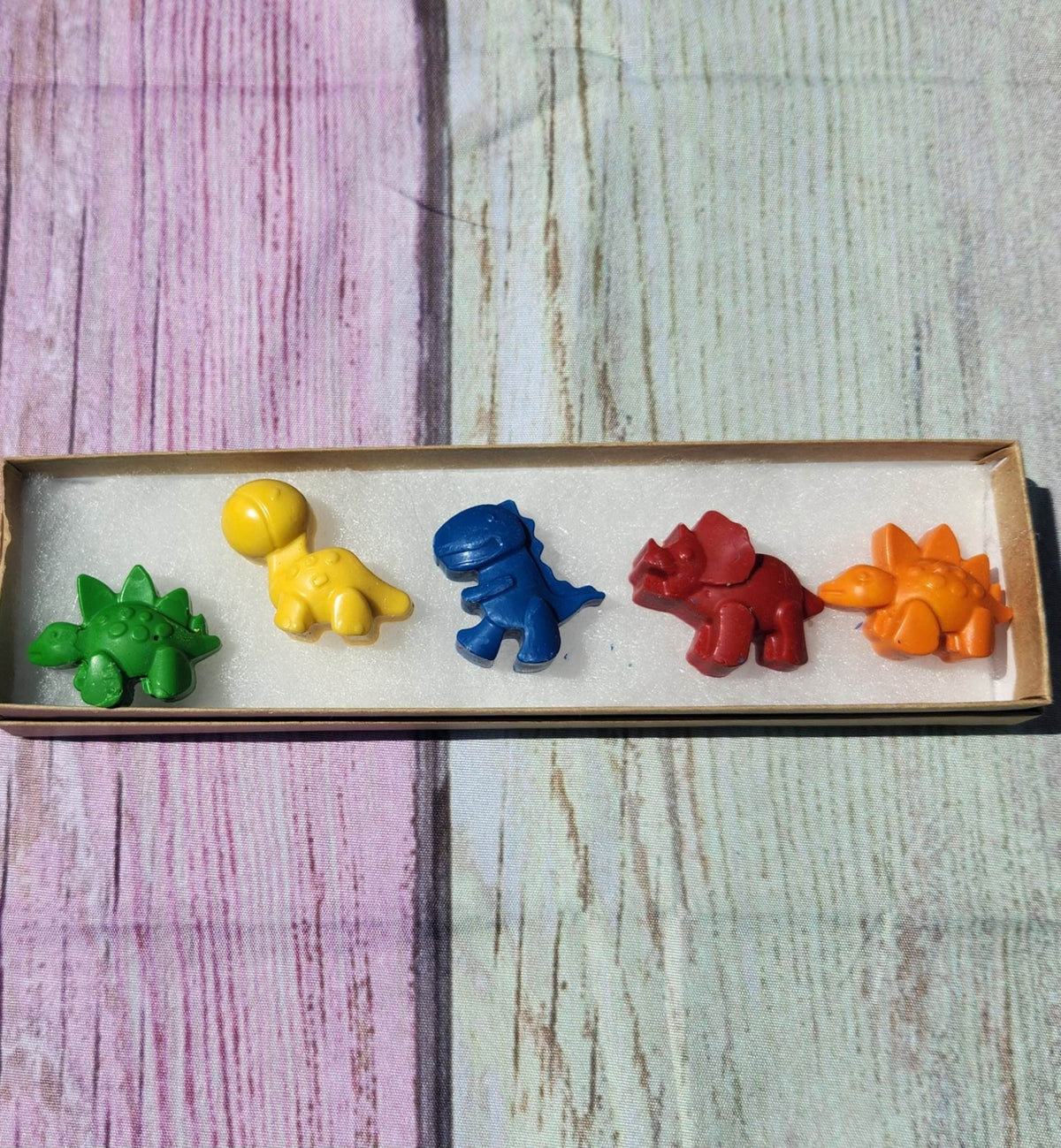 Dinosaur Box Crayon Set - Party Favors - Personalized Crayons - Girl & Boy Dinosaur