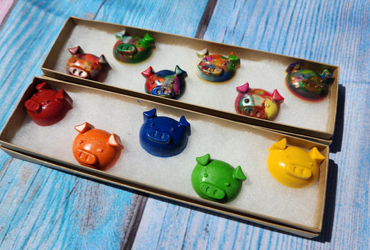 Farm, Piggy Themed Coloring Party Favors , Personalized Crayons, Pig Crayons, Barnyard Fun