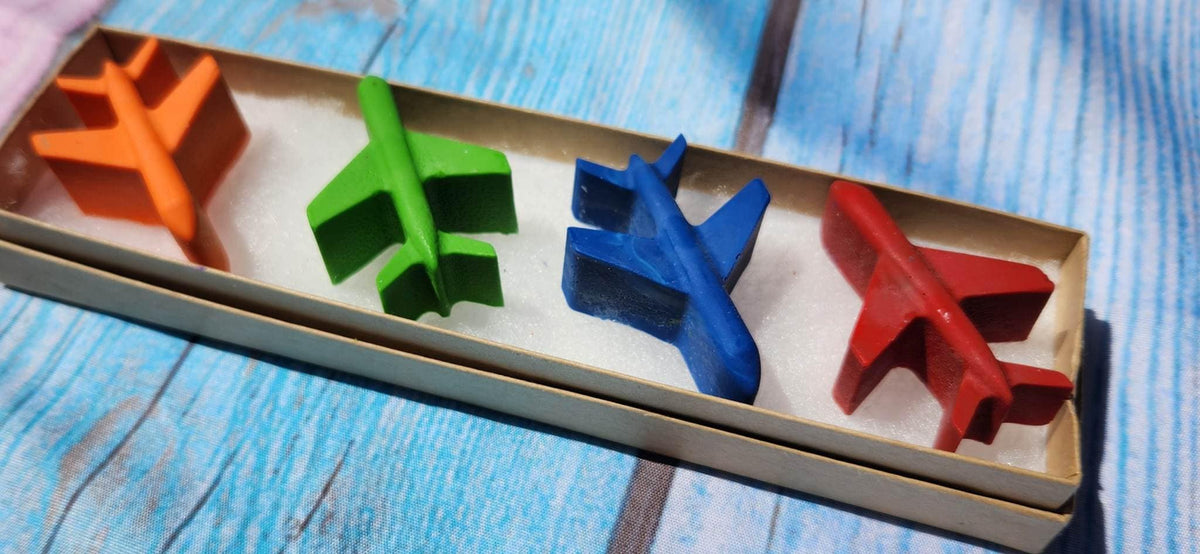 Airplane crayon Box Set , Party Favors, Crayon names, Birthday party gifts. Birthday favors