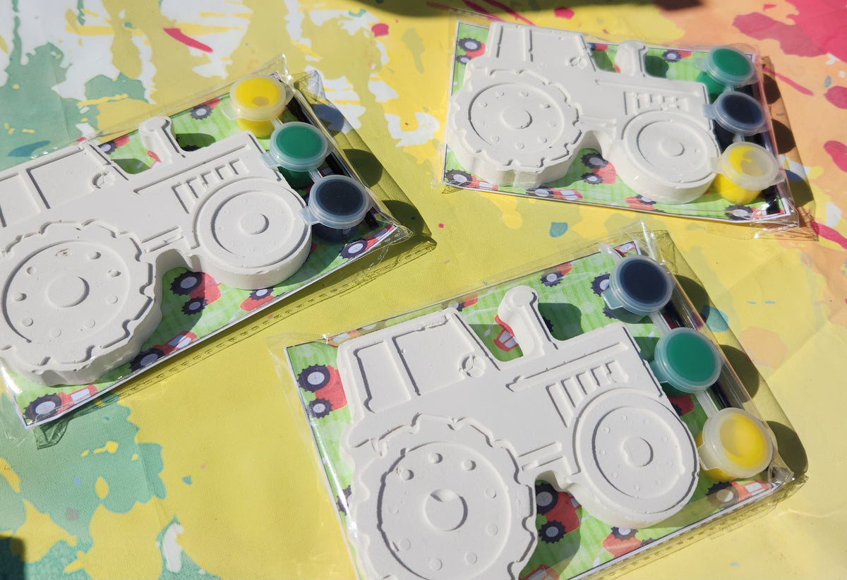 Farm, Tractor Themed Paint Favors , DIY crafts, tractor favors, farm themed birthday l Tractor Party Favor l Plaster Paint Kit l Kids Craft
