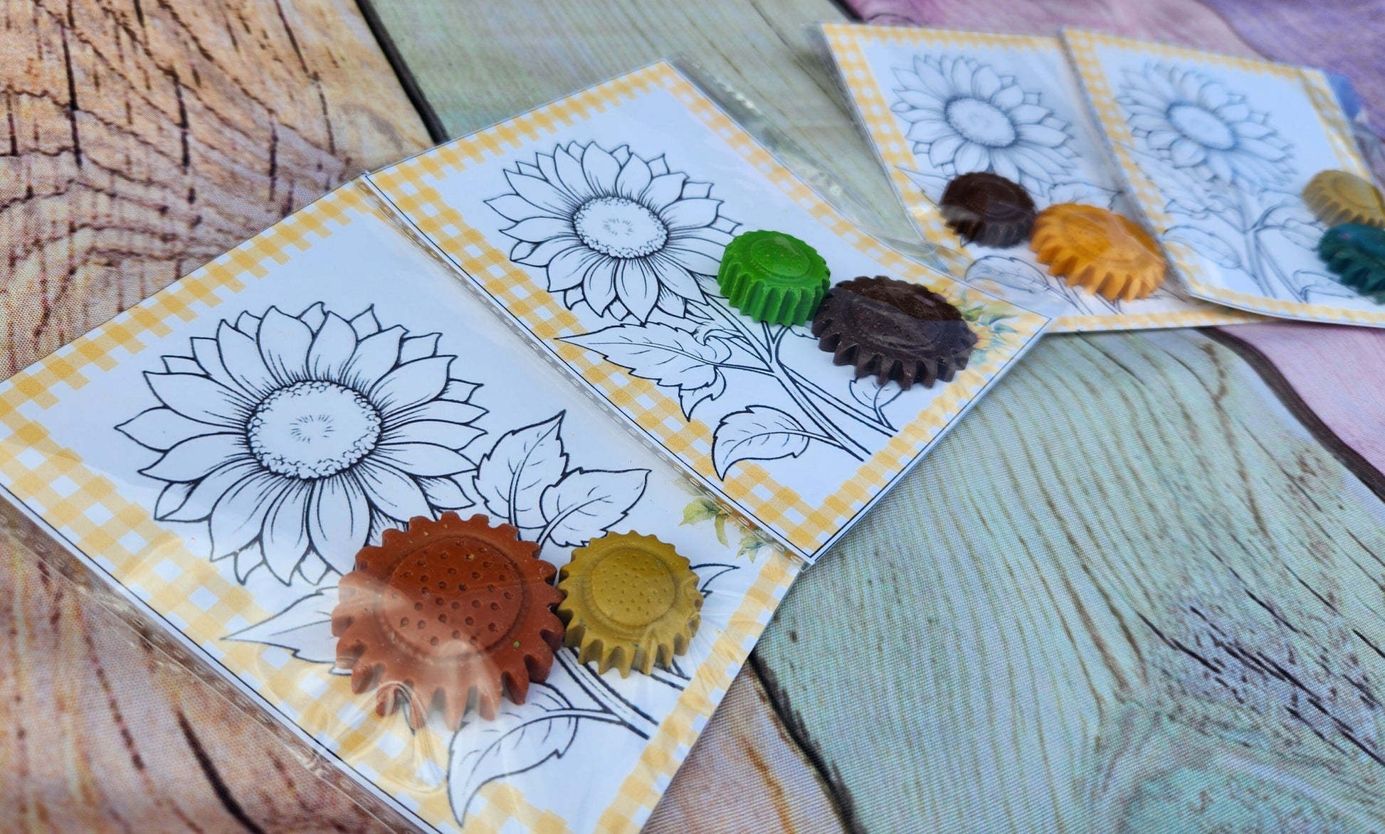 Sunflower Coloring Kits l Sunflower Crayons l Party Favors l Birthday Gifts l Thank you Favors l Sunflower Favors