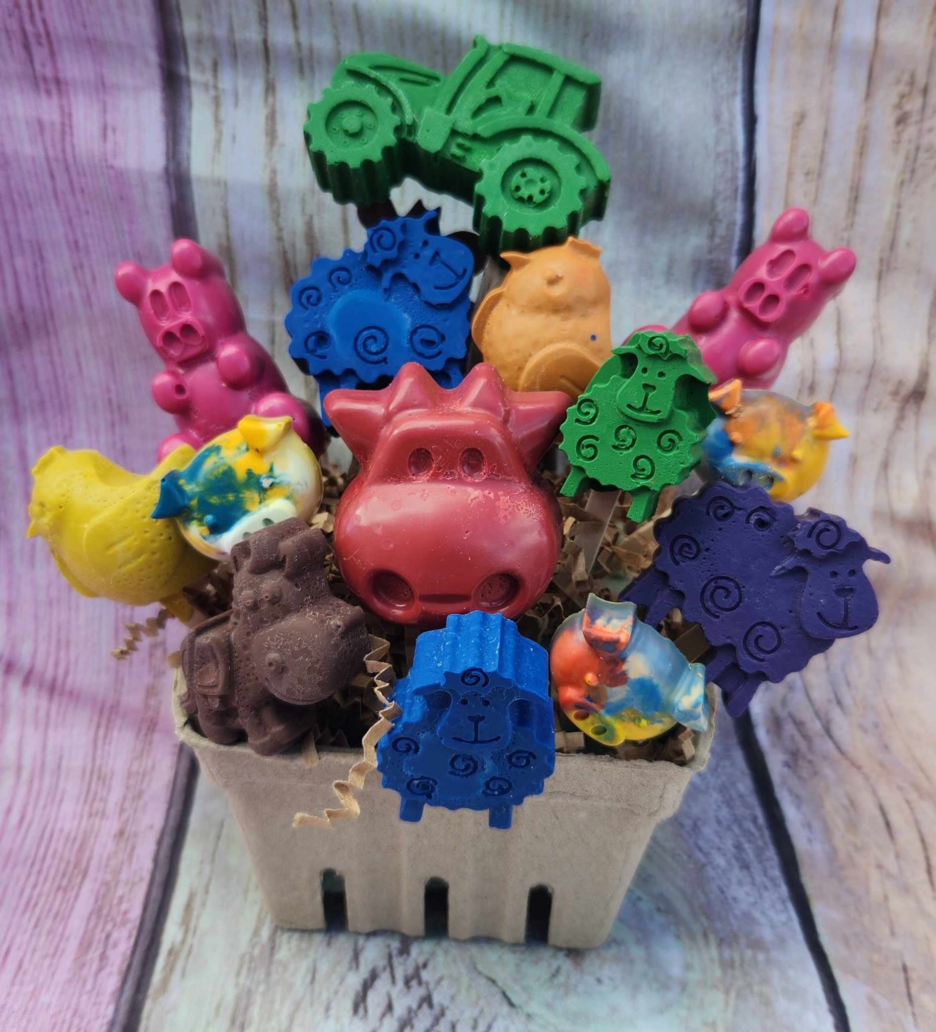 Farm Animal Crayons Gift Basket • Kids Birthday Favor Set • Barnyard Party Gift • Handmade Colorful Crayon Assortment