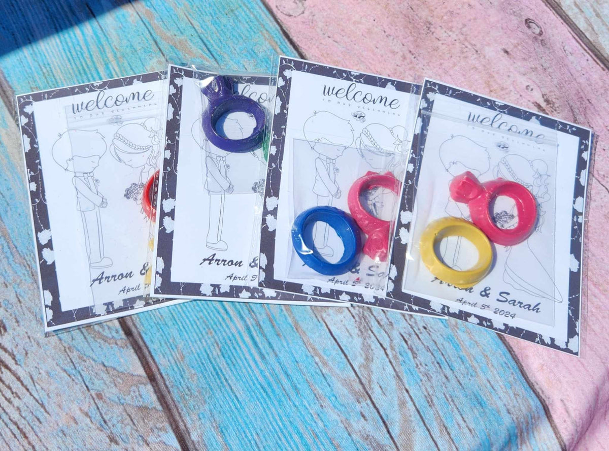 Kids Wedding Crayons l Kids Wedding Favors l Personalized wedding coloring kits l Kids Activity Table l Ring Crayons