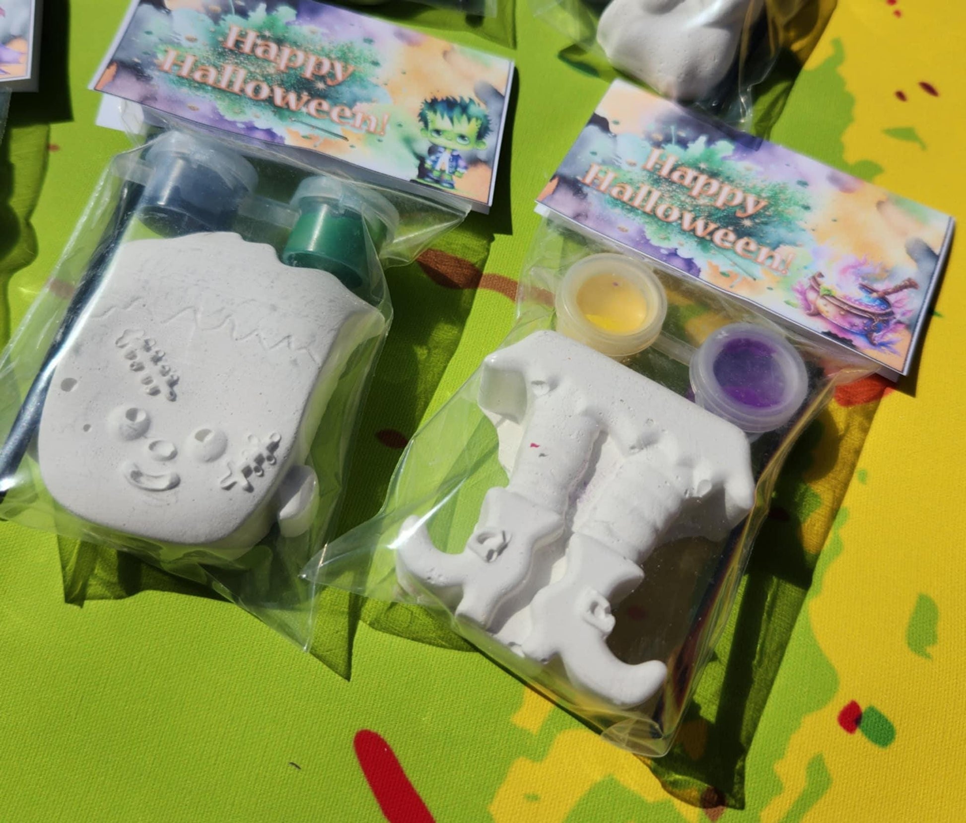 Cute Spooky Halloween Plaster Paint Kits | Party Activity | Kids Craft | Party Bag Fillers | DIY Craft | School Handouts l DIY Paint Kits