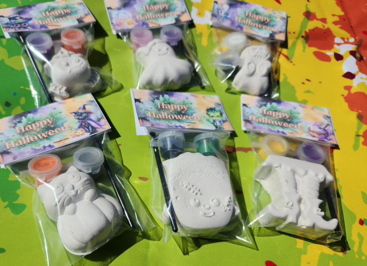 Cute Spooky Halloween Plaster Paint Kits | Party Activity | Kids Craft | Party Bag Fillers | DIY Craft | School Handouts l DIY Paint Kits