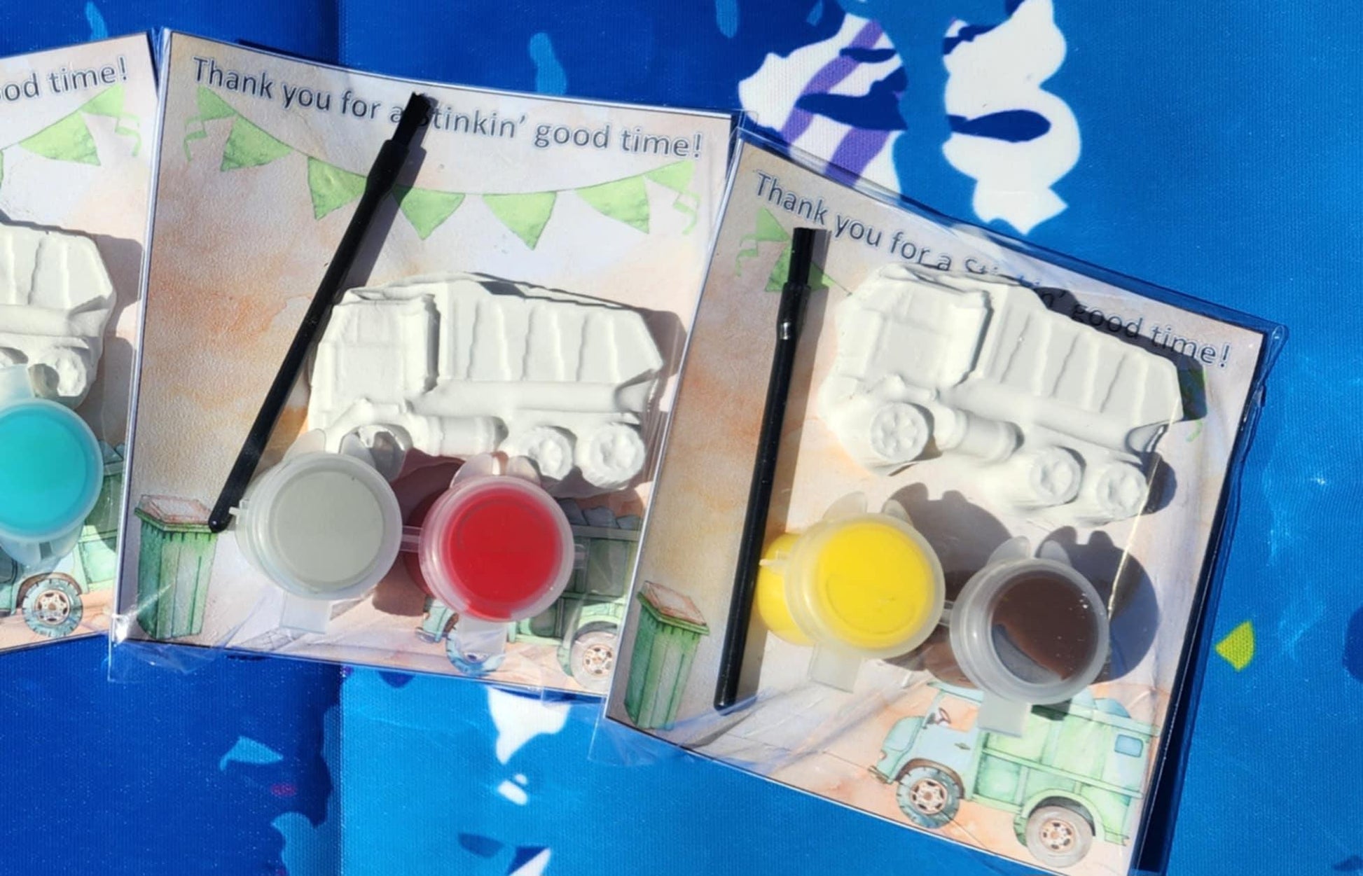 Kids Garbage Truck Plaster Paint Kits – Fun Dump Truck Party Favors, DIY Painting Kits for Kids’ Birthdays, Non-Toxic Paint Included