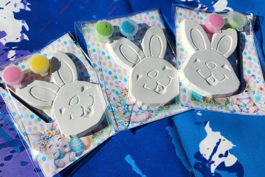 Easter Bunny Face Plaster Paint Kit: DIY Kids Activity
