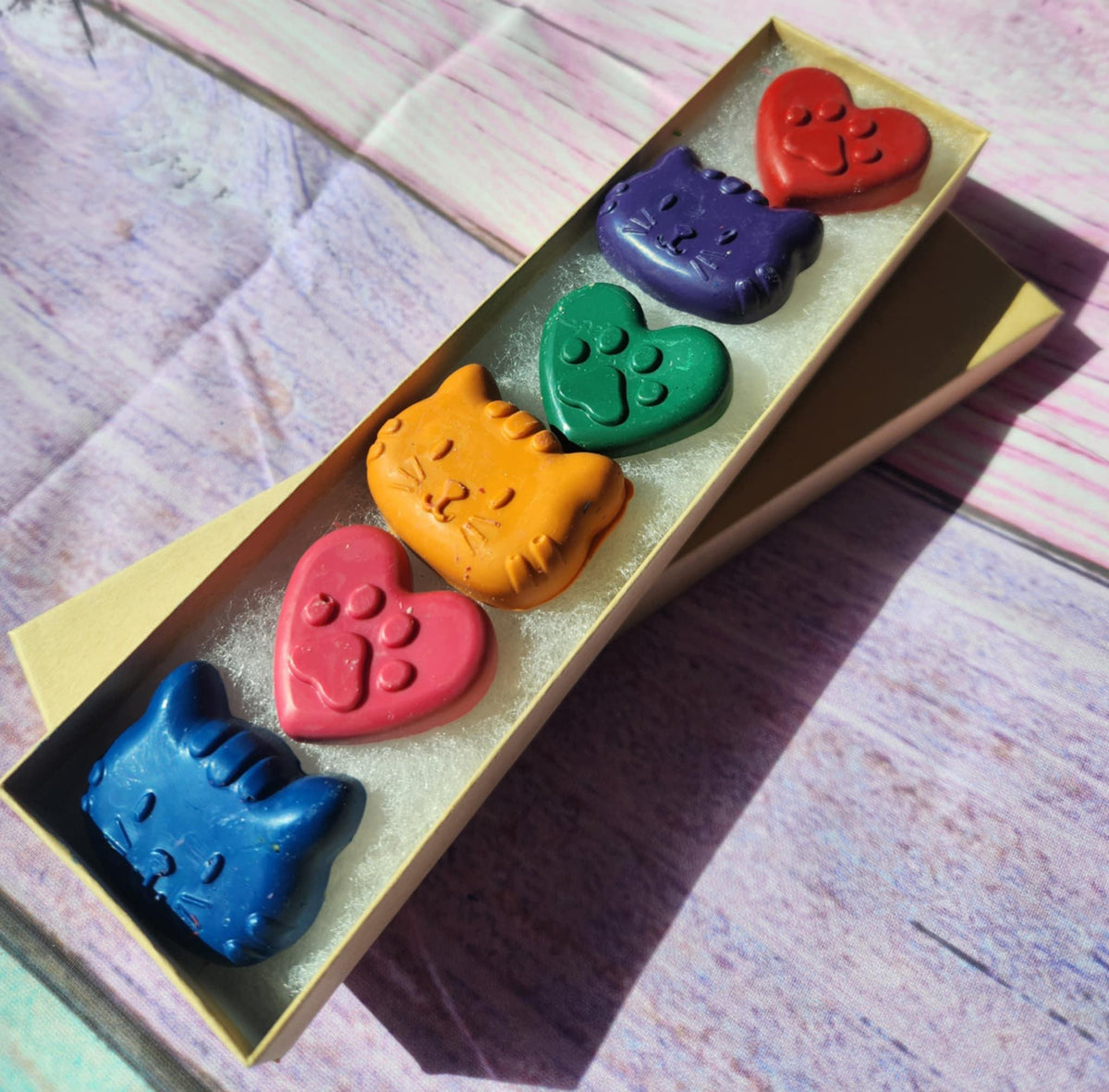 Cat & Heart Crayons Box Set | Cat-Themed Birthday Party Favors | Kitten Crayons for Kids | Non-Toxic Crayons | Party Goodie Bag Gifts