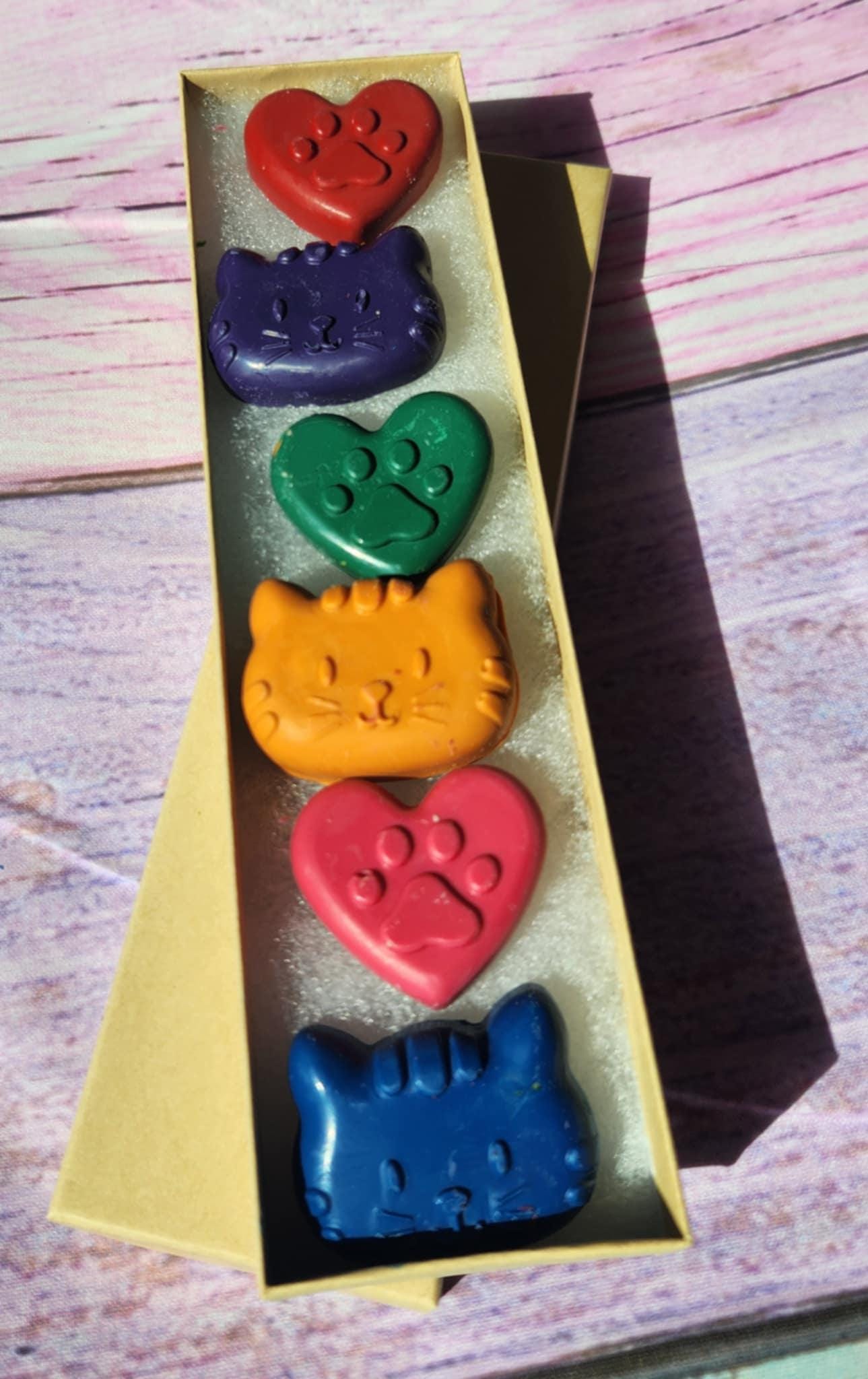 Cat & Heart Crayons Box Set | Cat-Themed Birthday Party Favors | Kitten Crayons for Kids | Non-Toxic Crayons | Party Goodie Bag Gifts