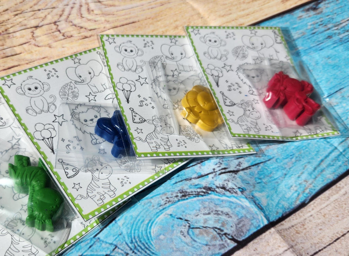 Jungle-Themed Coloring Kit – Fun Animal Coloring Pages & Shaped Crayons | Safari Party Favors | Kids Activity