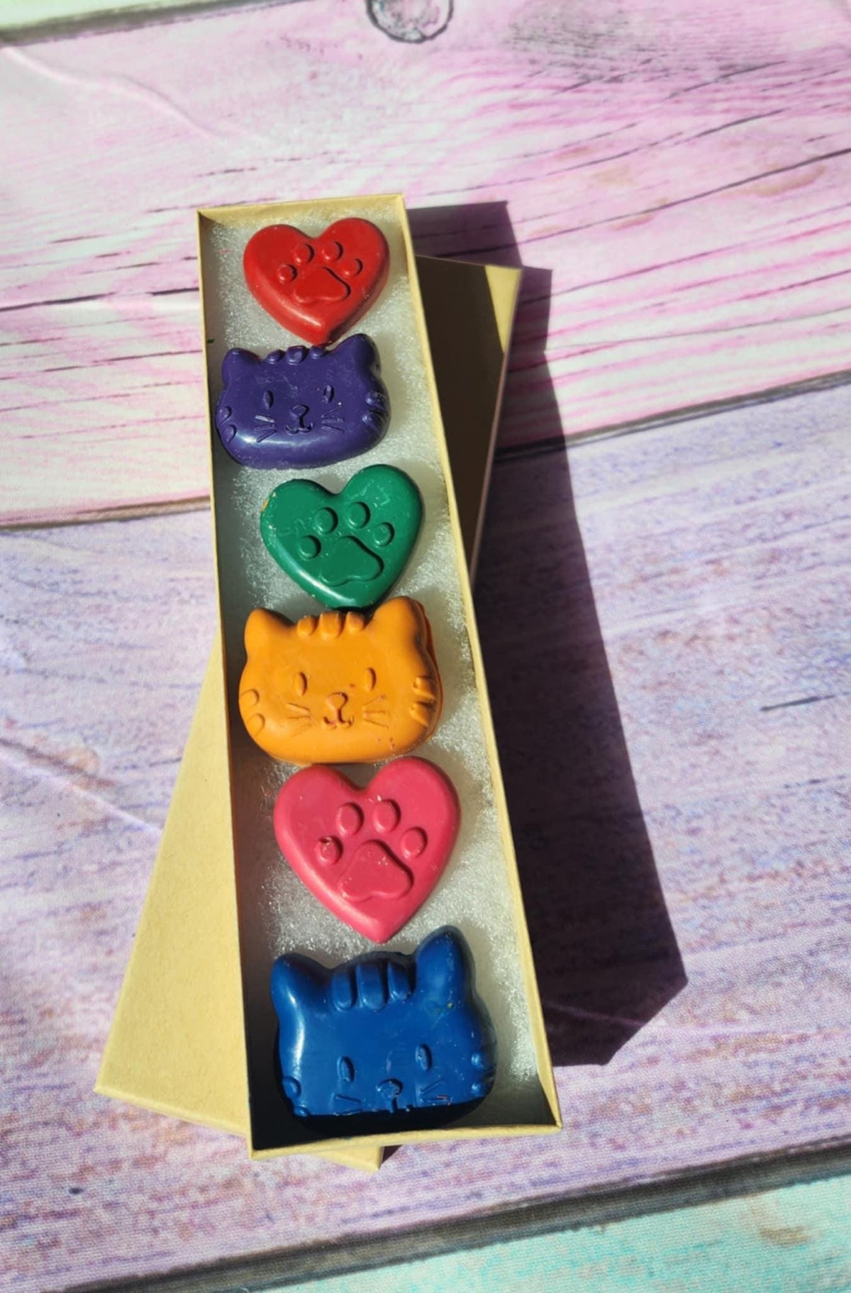 Cat & Heart Crayons Box Set | Cat-Themed Birthday Party Favors | Kitten Crayons for Kids | Non-Toxic Crayons | Party Goodie Bag Gifts