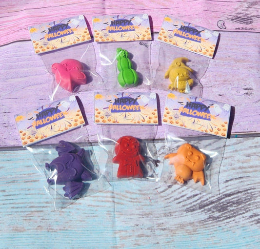 Halloween Crayon Party Favors: Spooky Shapes, Non-Candy Gifts