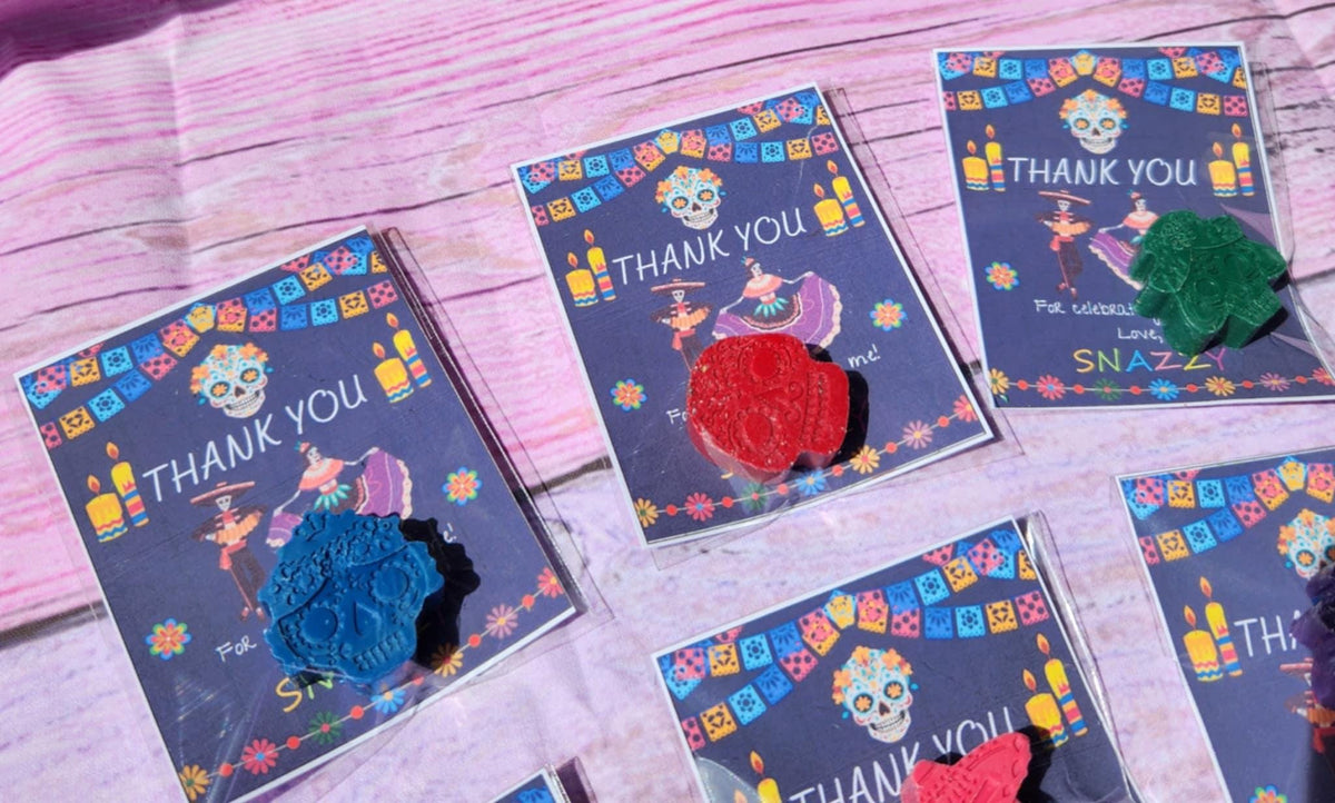 Sugar Skull Crayon Thank You Cards – Party Favors – Day of the Dead Gifts – Crayon Goodie Bags – Colorful Kids Party Favors – Birthday Favor