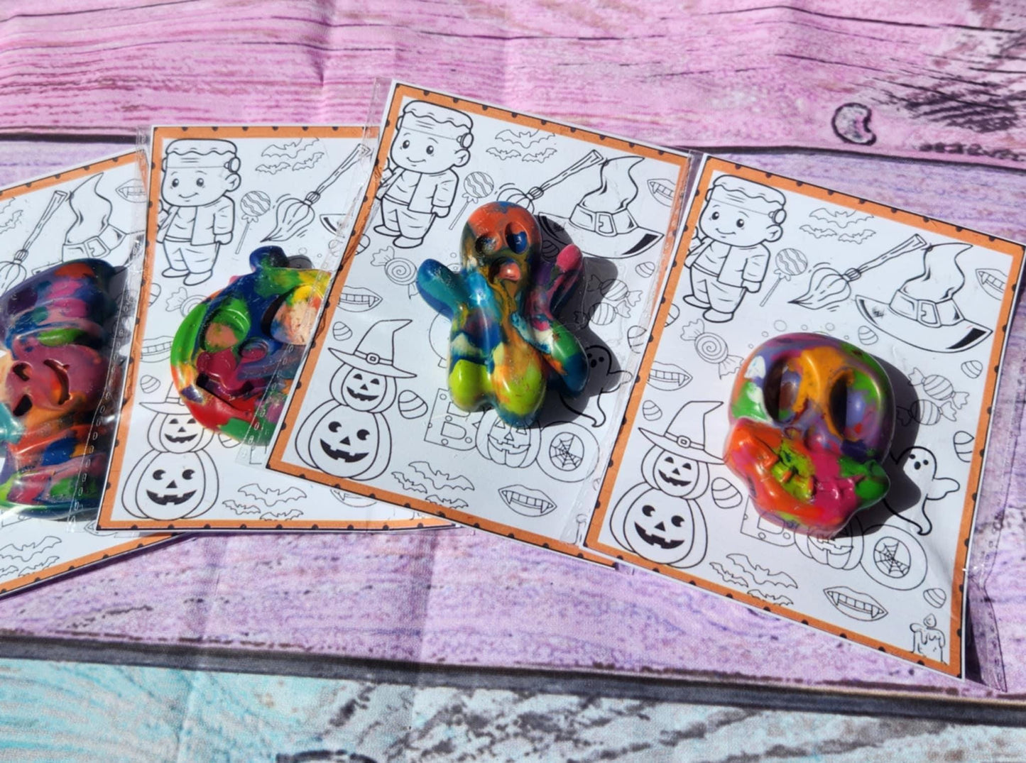Halloween Coloring Kits – Crayon Party Favors | Trick or Treat Bags | Halloween Class Gifts | Kids Coloring Activity | Halloween Crayons