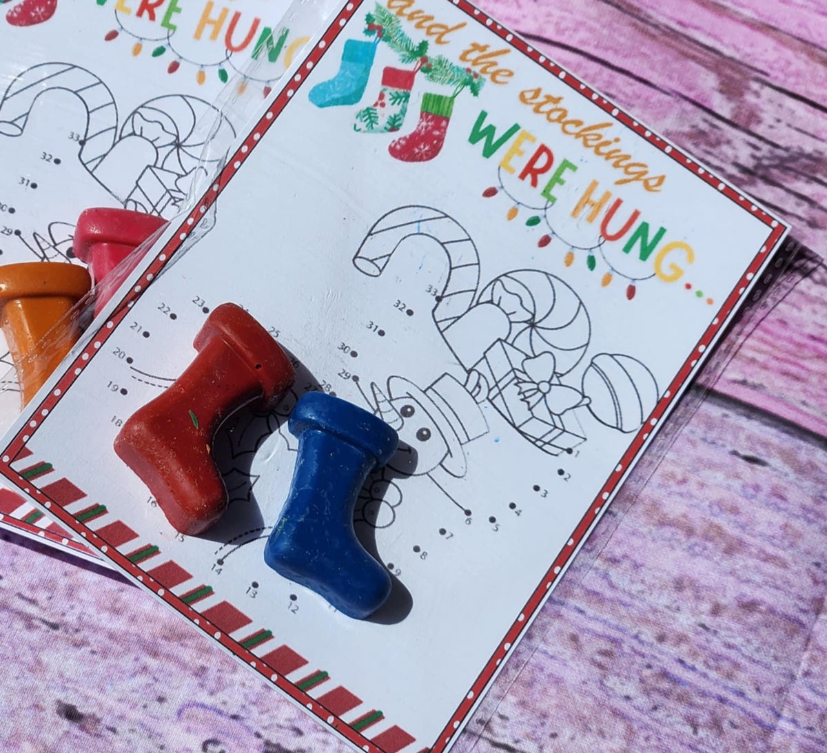 Christmas Stocking Crayon Coloring Kit – Stocking Stuffers – Holiday Party Favors – Kids Christmas Activity – Non-Toxic Crayons – Class Gift