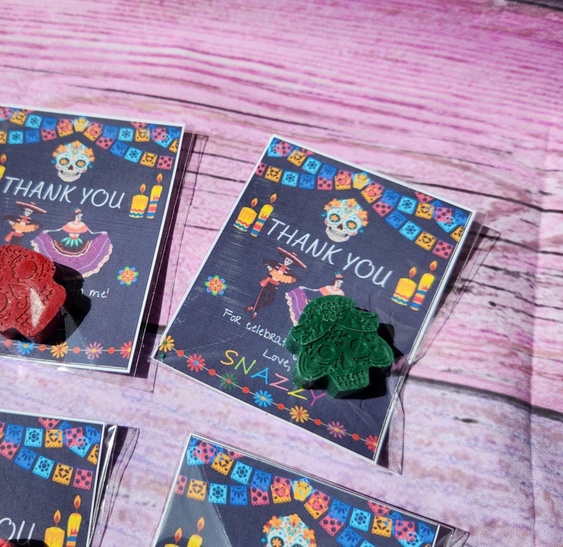 Sugar Skull Crayon Thank You Cards – Party Favors – Day of the Dead Gifts – Crayon Goodie Bags – Colorful Kids Party Favors – Birthday Favor