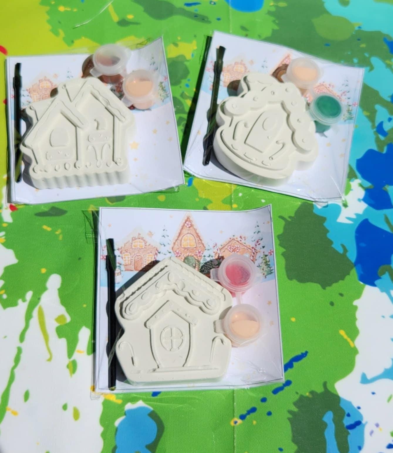 Gingerbread House Paint Kits | Christmas Party Favors | Kids Christmas Craft | School Handouts | Holiday Party Bag Filler | Stocking Stuffer