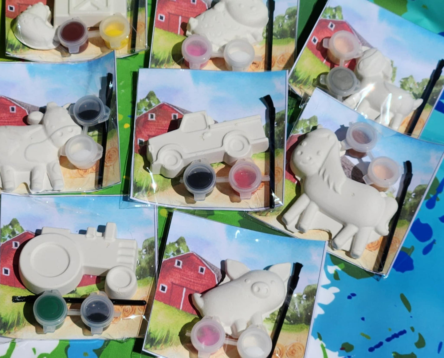 Farm Animal Plaster Paint Kits | DIY Kids Craft | Birthday Party Favors | Farm Party Activity | School Handouts | Paint Your Own Kit
