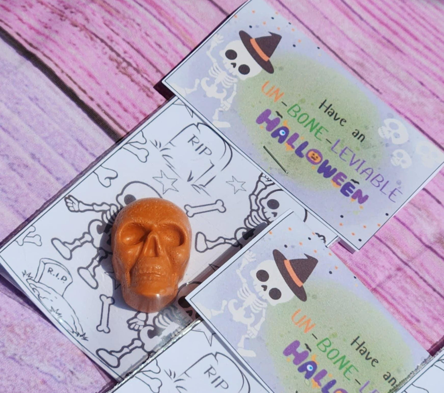 Halloween Skull Crayons: Non-Toxic Trick or Treat Party Favors