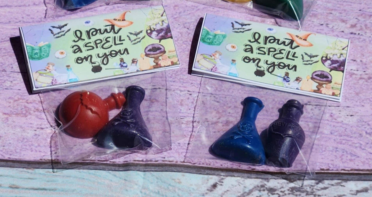 Potion Bottle Halloween Crayons: Kids Party Favors