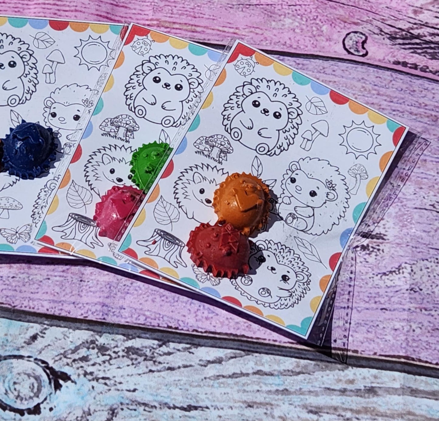 Hedgehog Crayon Party Favor Kit: Coloring Page, Non-Toxic Crayons