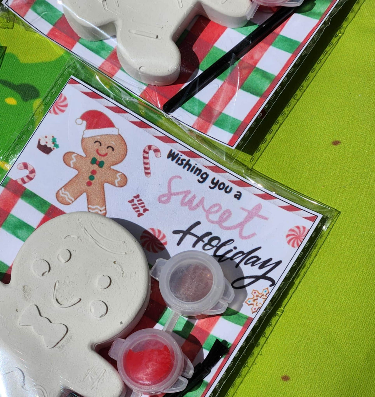 Gingerbread Man Paint Kit: DIY Holiday Craft, Christmas Party Favor