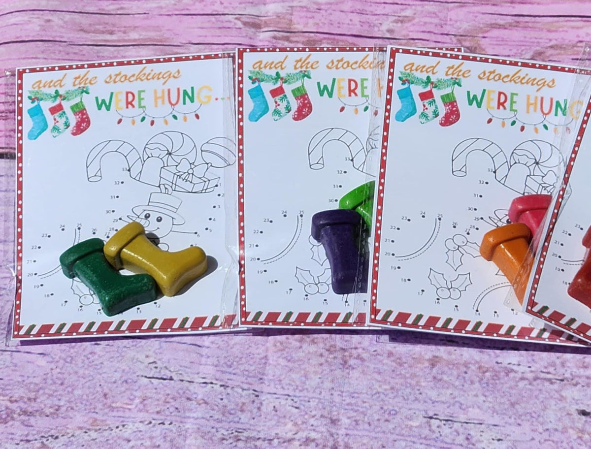 Christmas Stocking Crayon Coloring Kit – Stocking Stuffers – Holiday Party Favors – Kids Christmas Activity – Non-Toxic Crayons – Class Gift
