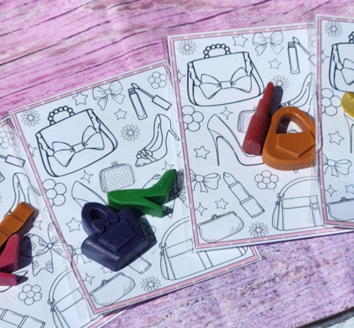 Fashion Crayon Party Favors: Girly Makeup Theme, Mini Coloring Kits
