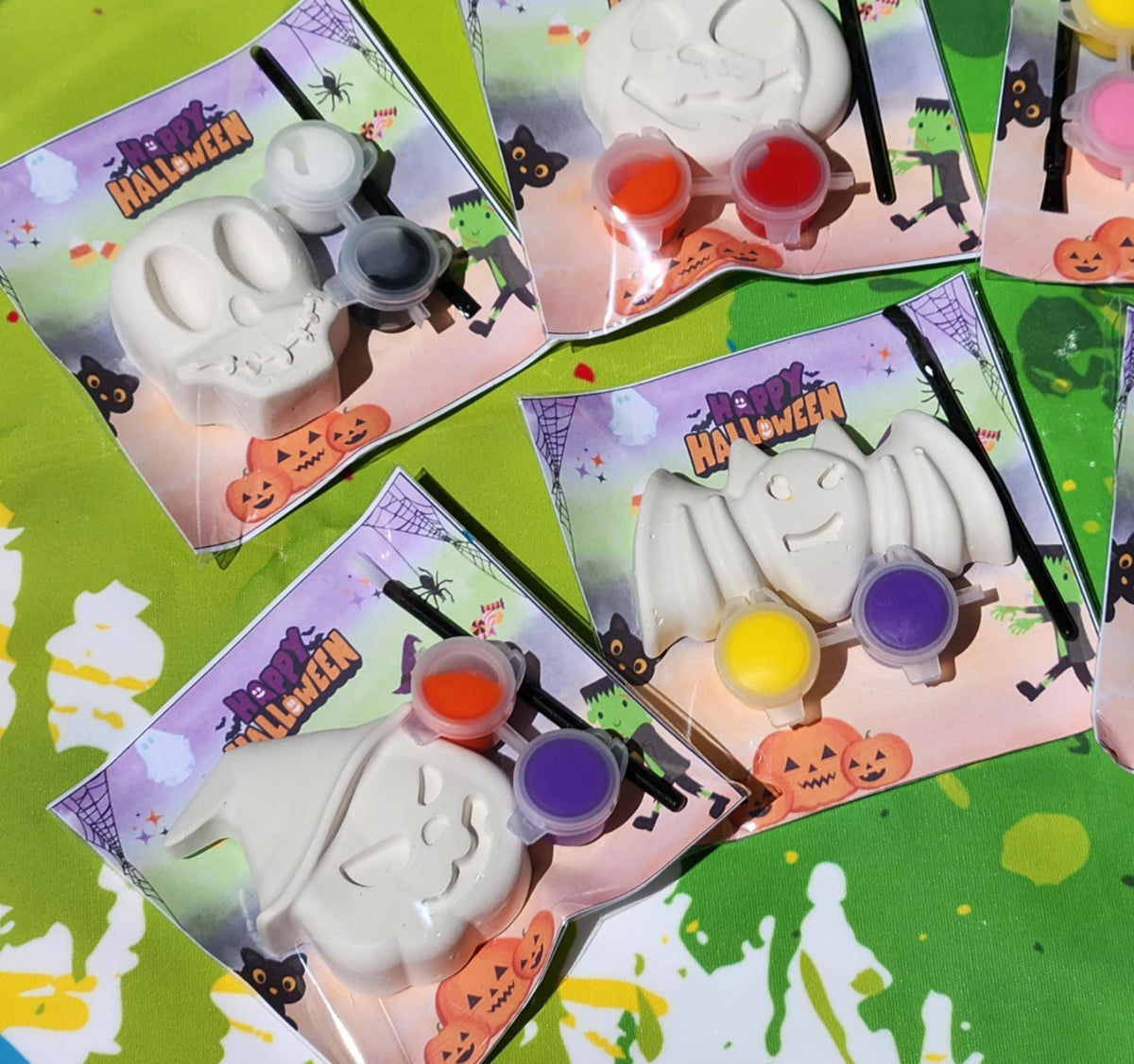 Halloween Paint Kits Plaster – DIY Halloween Craft for Kids – Party Favor – School Handout – Paint Kit – Halloween Activity Bag – Non-Toxic