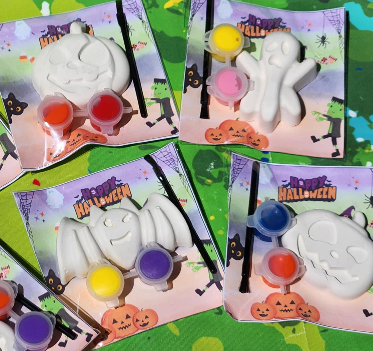 Halloween Paint Kits Plaster – DIY Halloween Craft for Kids – Party Favor – School Handout – Paint Kit – Halloween Activity Bag – Non-Toxic