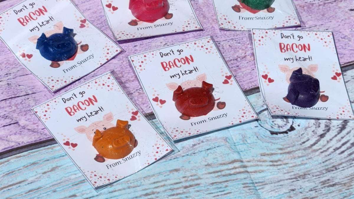Pig Valentine Cards with Pig Crayons – Classroom Valentine Handouts – Non-Toxic Crayon Favors – Personalized Valentine – Party Bag Fillers