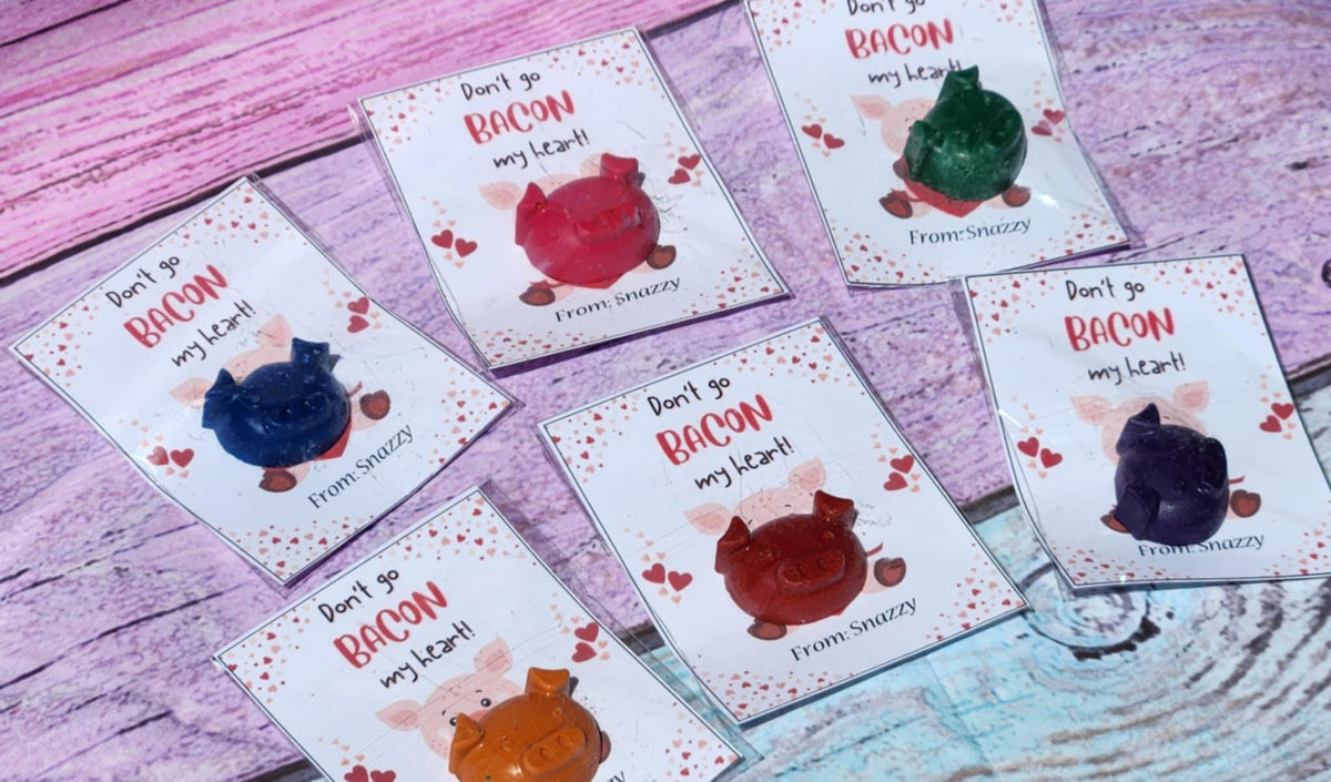 Pig Valentine Cards with Pig Crayons – Classroom Valentine Handouts – Non-Toxic Crayon Favors – Personalized Valentine – Party Bag Fillers