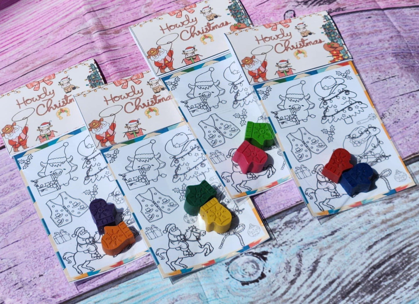 Farm - Country Christmas with Mitten Crayons – Holiday Coloring Kit | Christmas Party Favors | Stocking Stuffers | Holiday Activity Kits