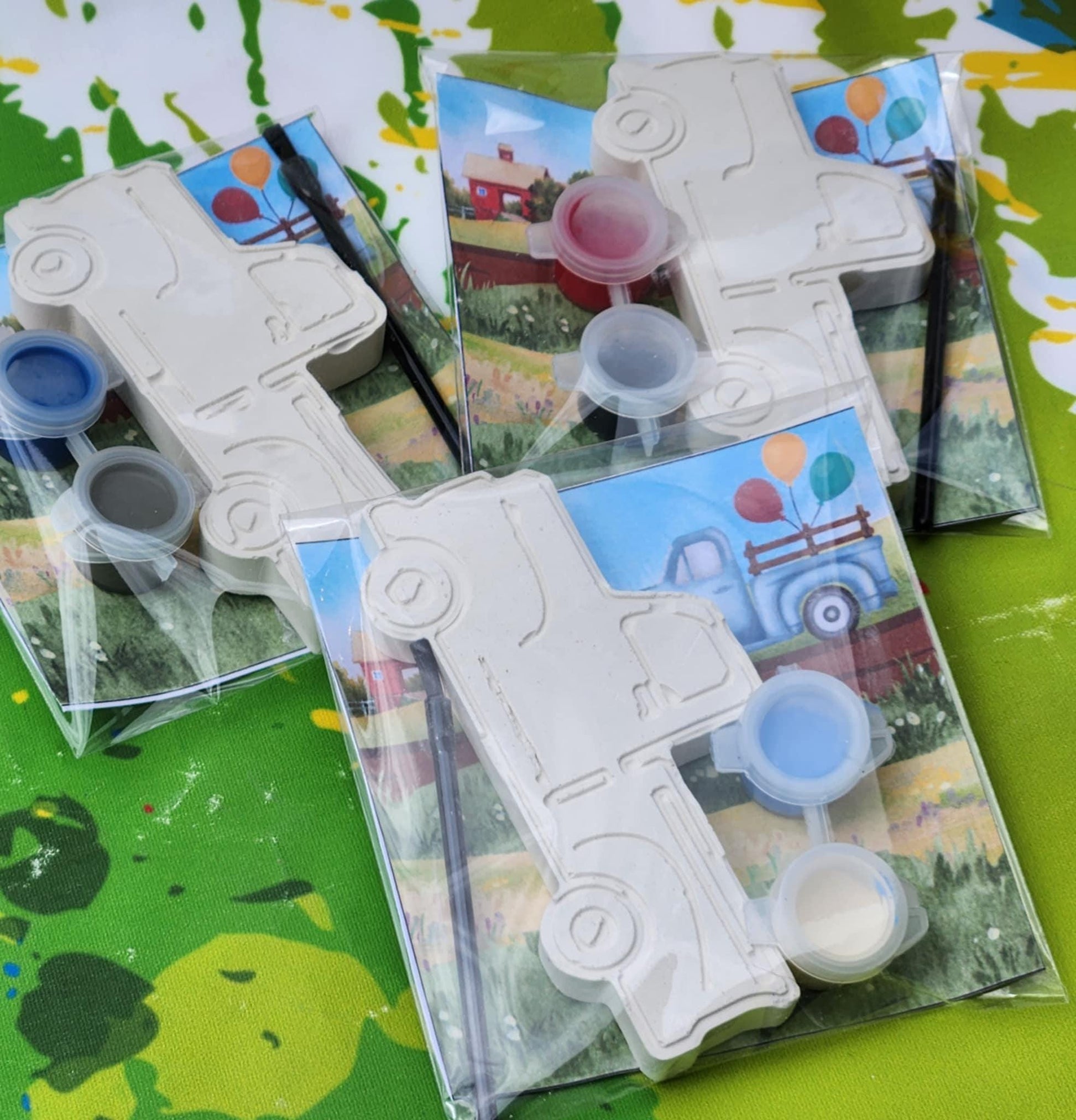 Old Fashioned Truck Plaster Paint Kit | Individual Party Favor | Kids Craft | DIY Art Project | Non-Toxic l Kids Birthday Favor