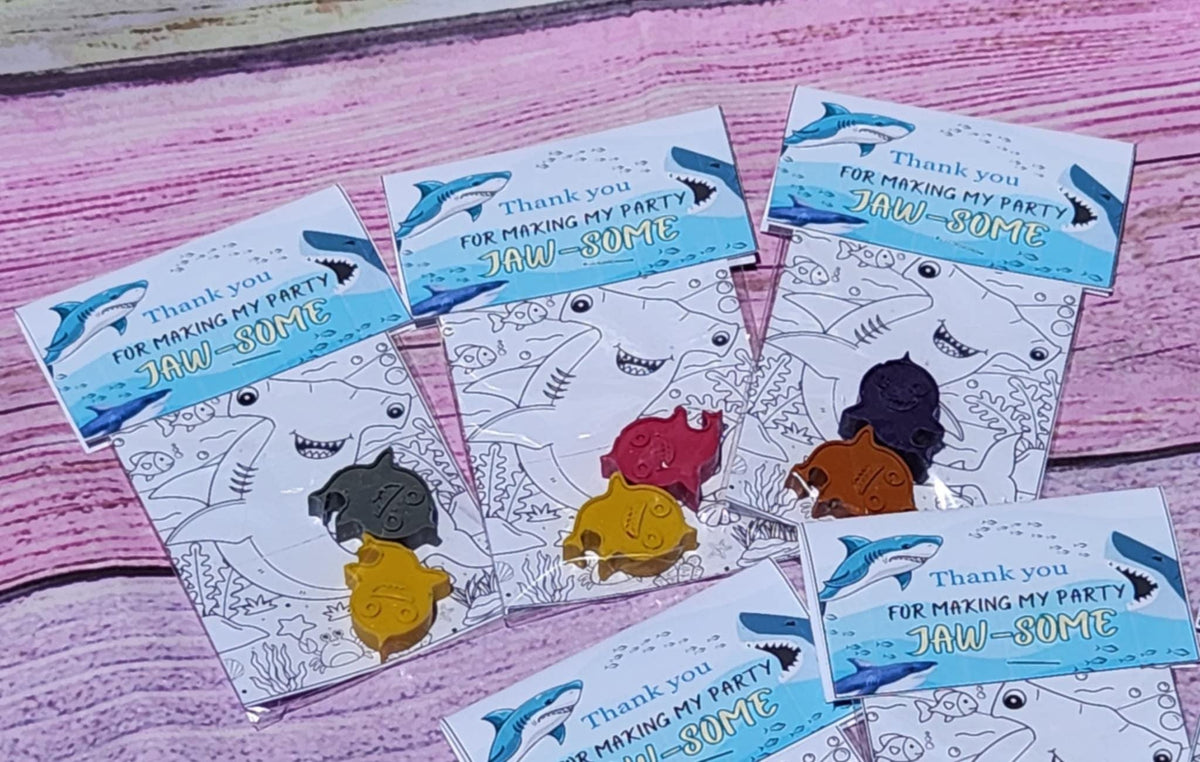Shark Crayon Party Favors – Mini Coloring Kits for Kids – Shark Birthday Goodie Bag – Personalized Shark Themed Crayons – Class Handouts