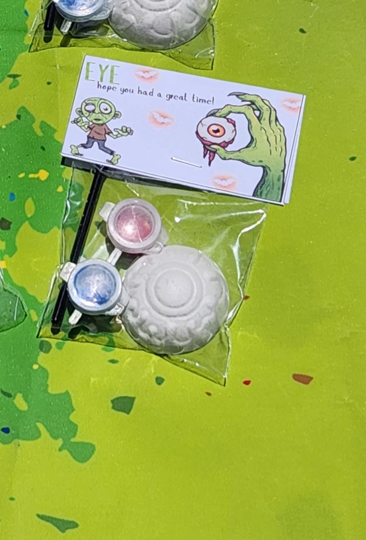 Halloween Plaster Painting Kit – Spooky Party Favor, Kids Craft