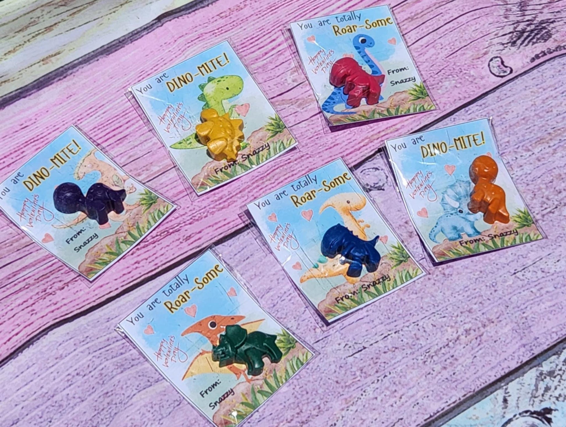 Dinosaur Valentine Cards with Crayons – Kids Valentine’s Day Favors – Classroom Gift – Non-Toxic Dino Crayons – Party Favor for Kids