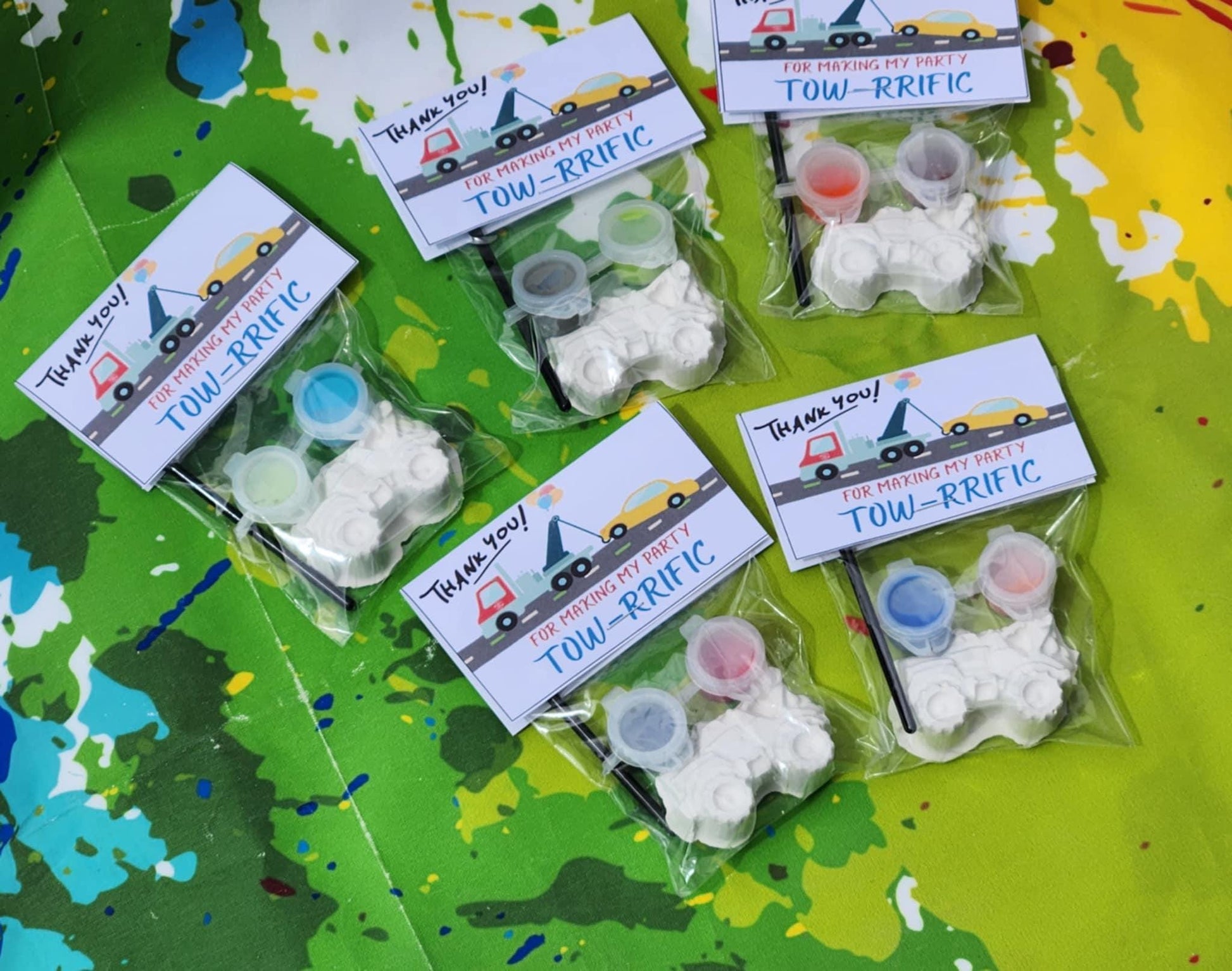 Tow Truck Plaster Paint Kit: DIY Party Favor Craft