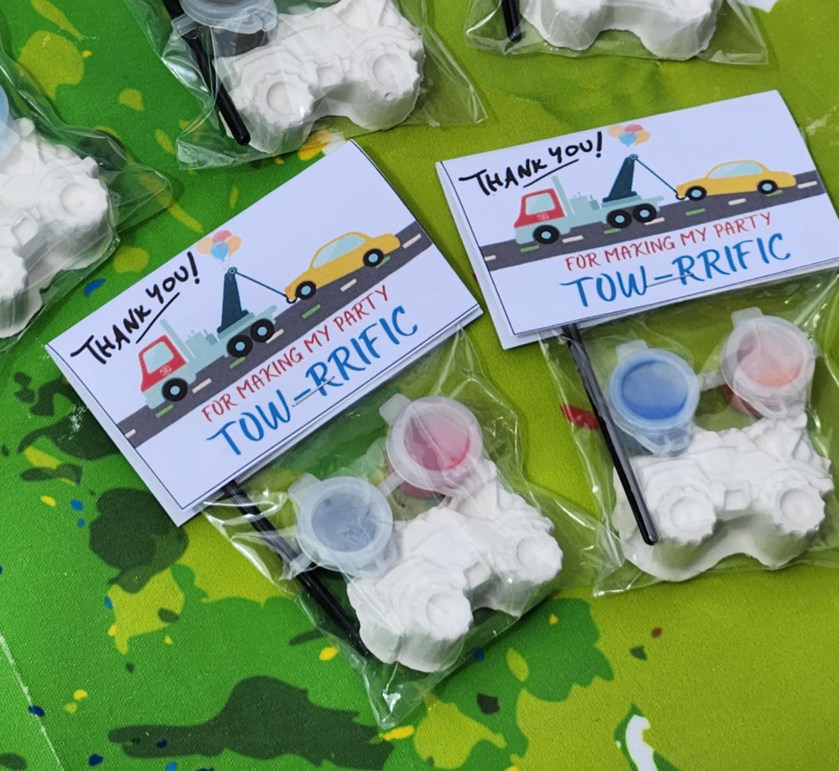 Tow Truck Plaster Paint Kit: DIY Party Favor Craft