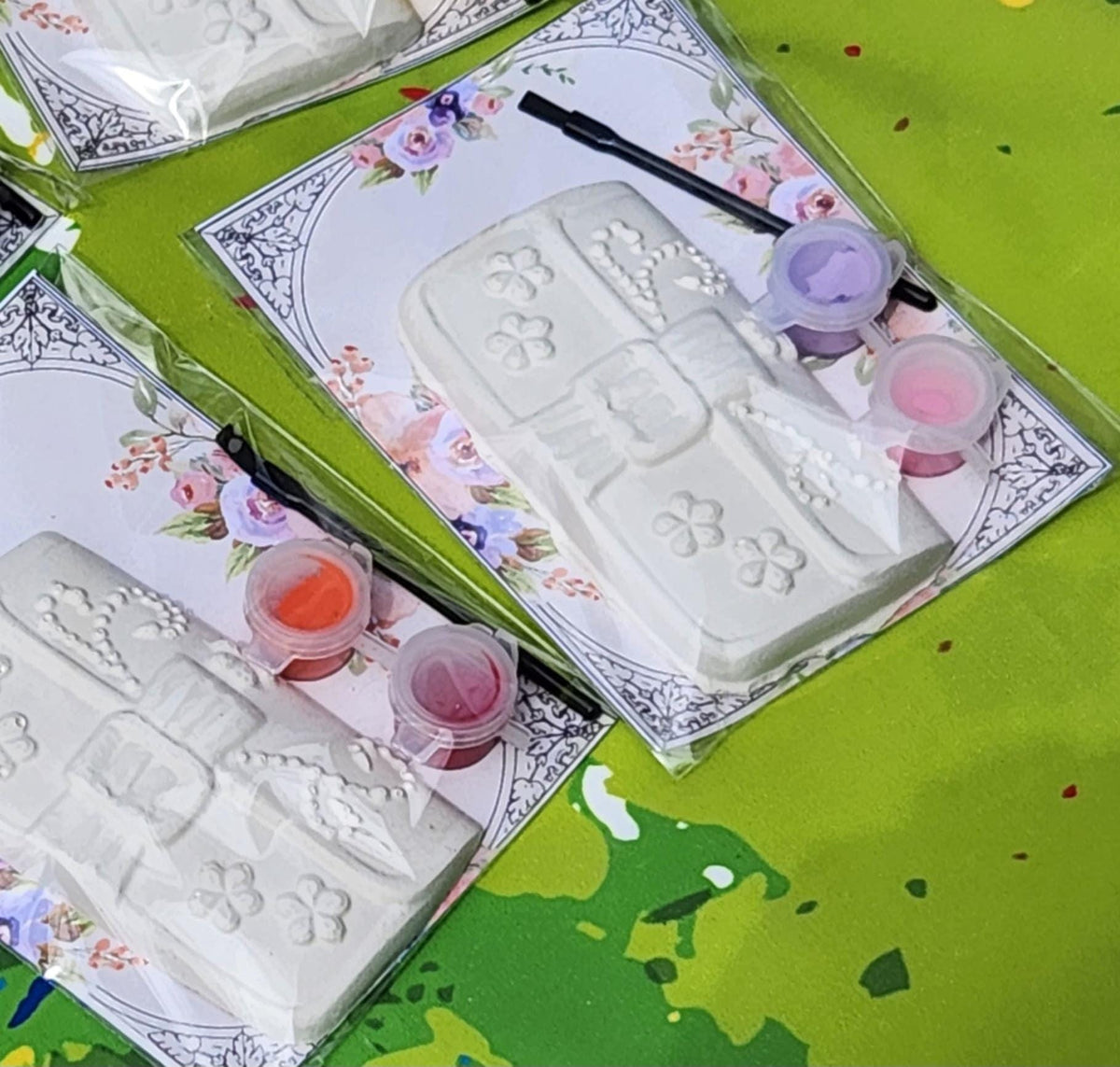 Makeup Purse Plaster Painting Kit: Sleepover Party Favor, Non-Toxic