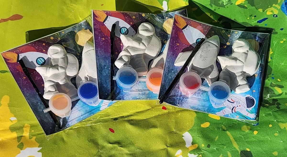 Astronaut Space Paint Kits for Kids – Space Party Favors – Birthday Party Favor – STEM Activities – Kids Art Kit