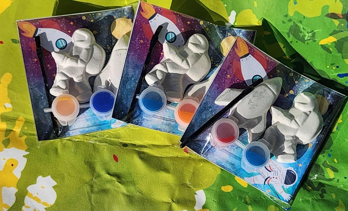 Astronaut Space Paint Kits for Kids – Space Party Favors – Birthday Party Favor – STEM Activities – Kids Art Kit