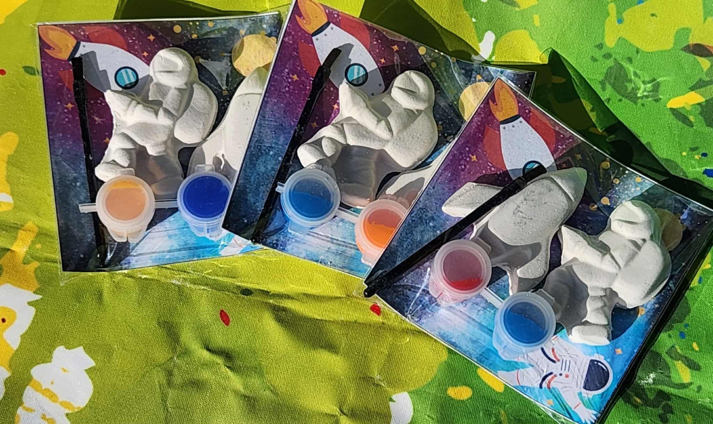 Astronaut Space Paint Kits for Kids – Space Party Favors – Birthday Party Favor – STEM Activities – Kids Art Kit