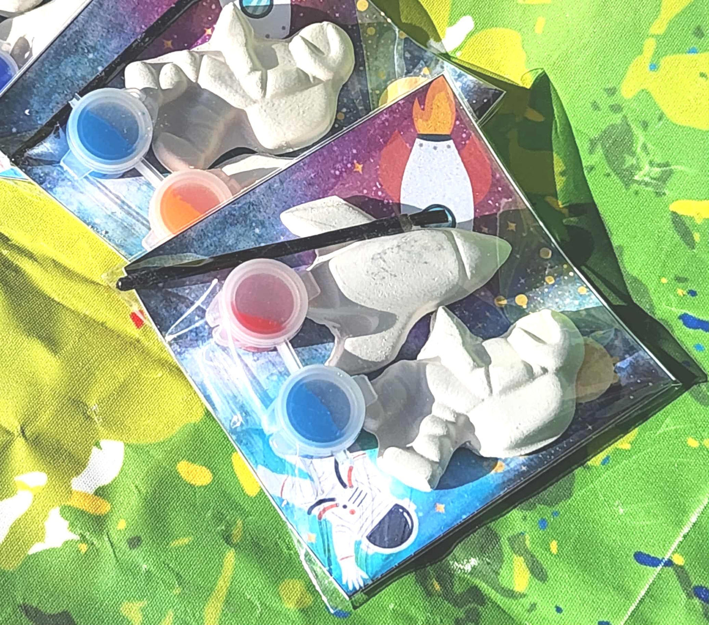 Astronaut Space Paint Kits for Kids – Space Party Favors – Birthday Party Favor – STEM Activities – Kids Art Kit
