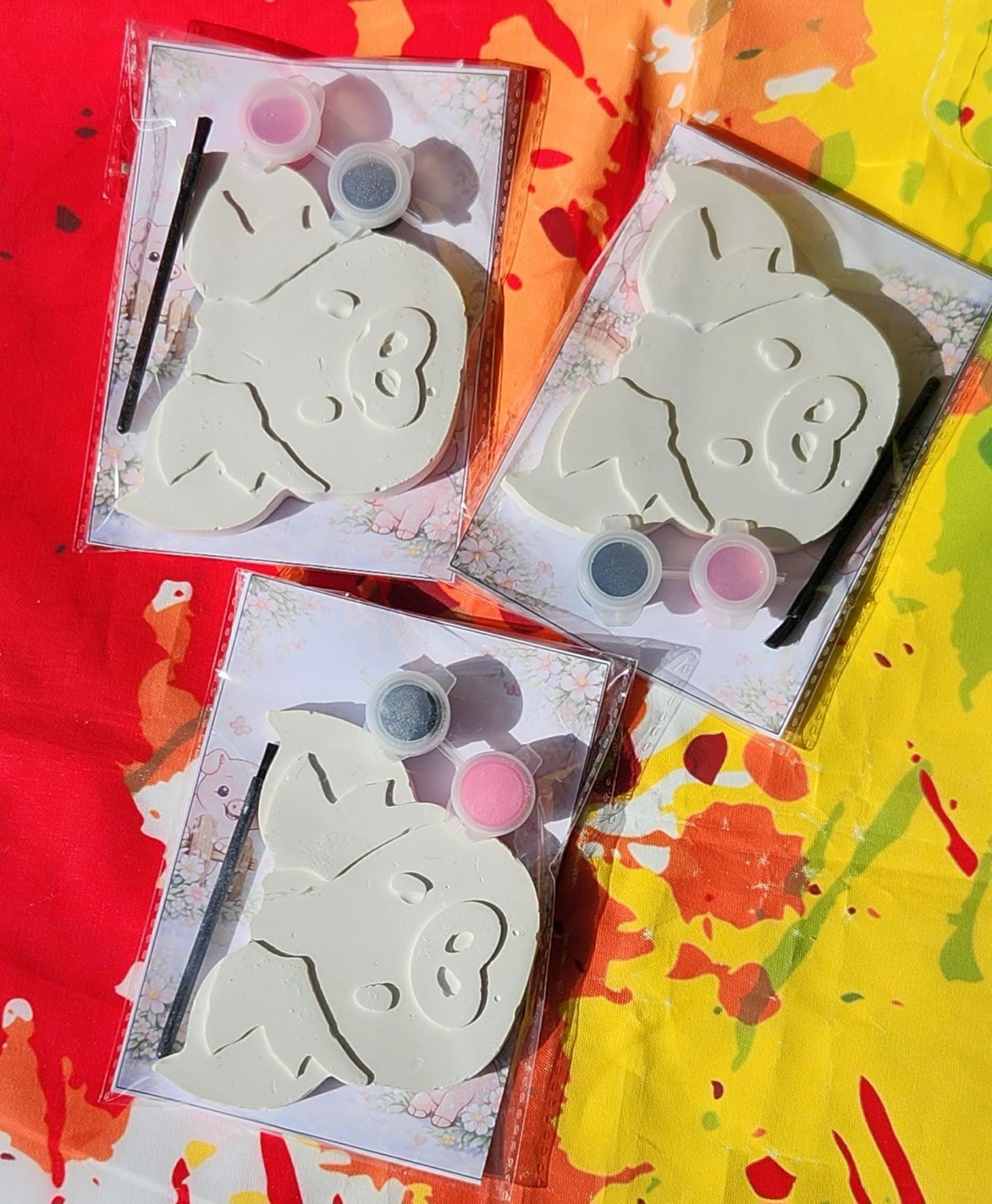 Girly Pig Paint Your Own Kit – Kids Birthday Party Favor, Farm Theme Craft, DIY Plaster Painting Activity, Non Candy Gift