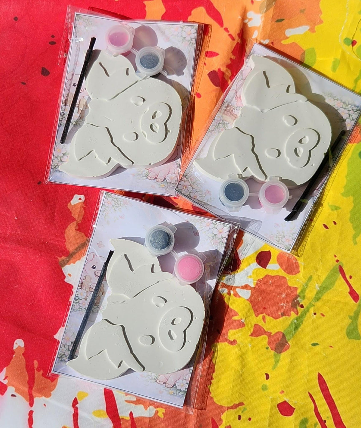 Girly Pig Paint Your Own Kit – Kids Birthday Party Favor, Farm Theme Craft, DIY Plaster Painting Activity, Non Candy Gift
