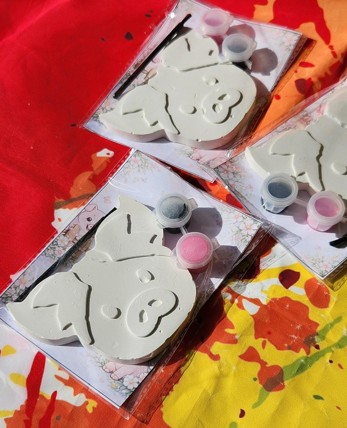 Girly Pig Paint Your Own Kit – Kids Birthday Party Favor, Farm Theme Craft, DIY Plaster Painting Activity, Non Candy Gift