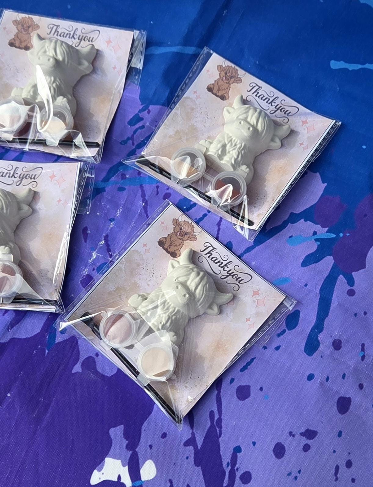Mini Highland Cow Plaster Paint Kit for Kids – DIY Birthday Party Favor Craft, Cute Creative Activity for Events and Celebrations